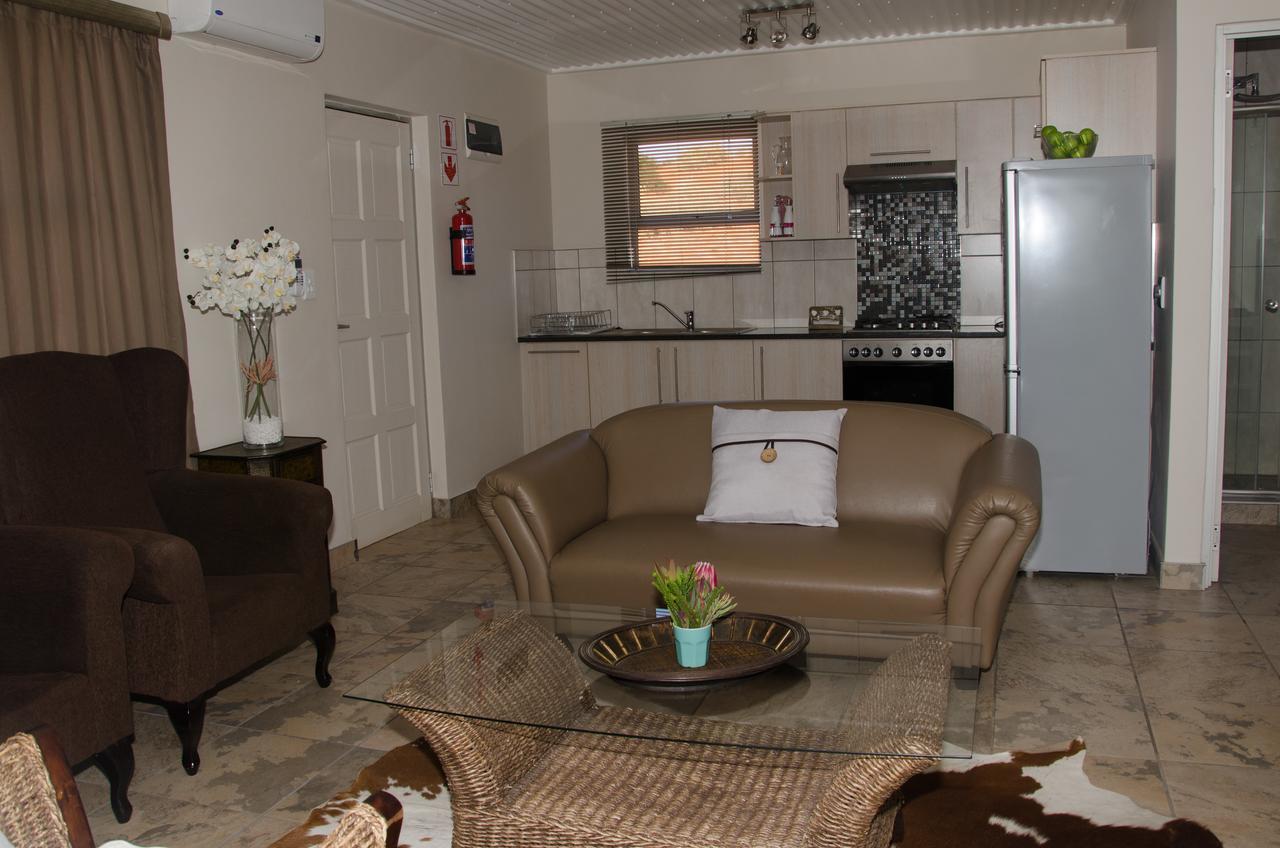 Kgalagadi Lodge Askham 外观 照片